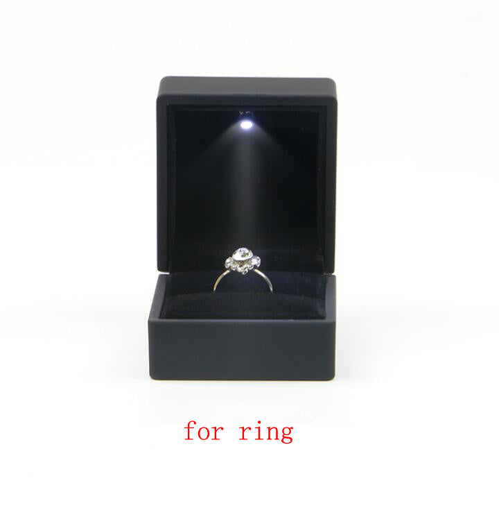 Alina present box